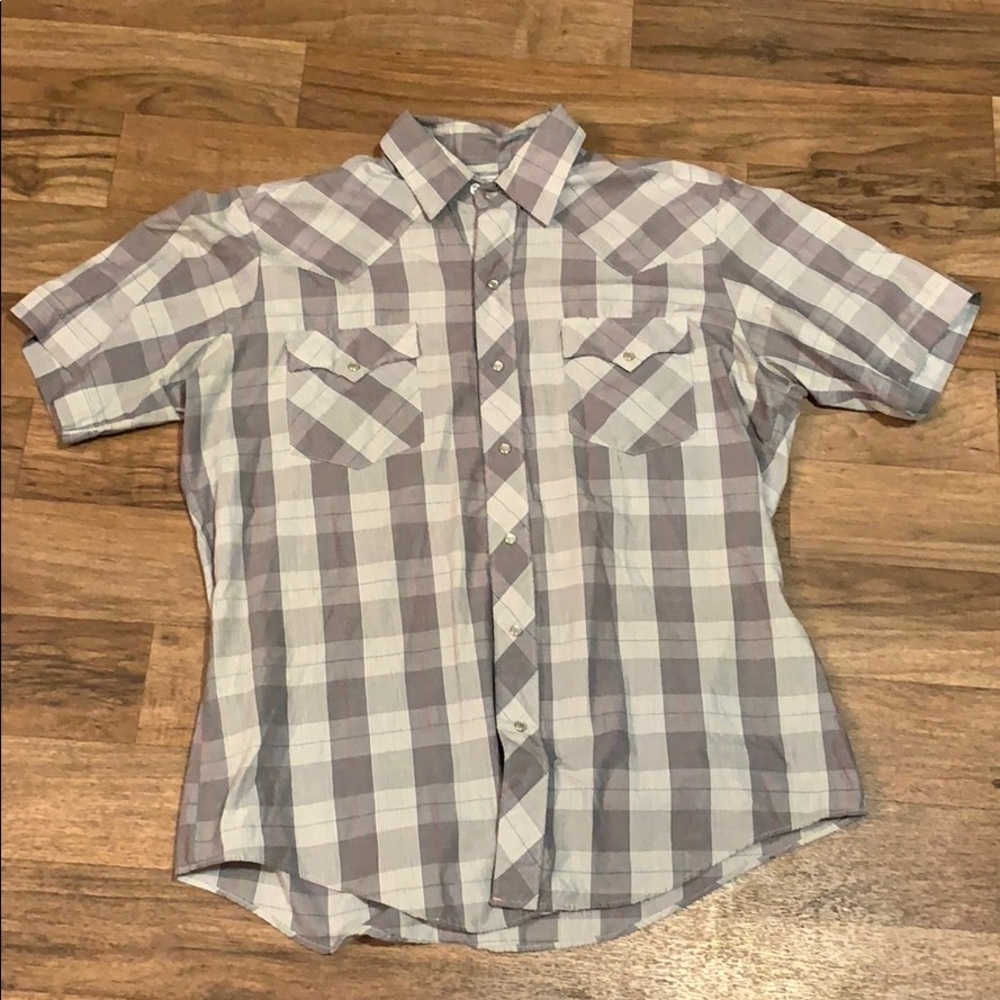 Plaid short sleeve button down